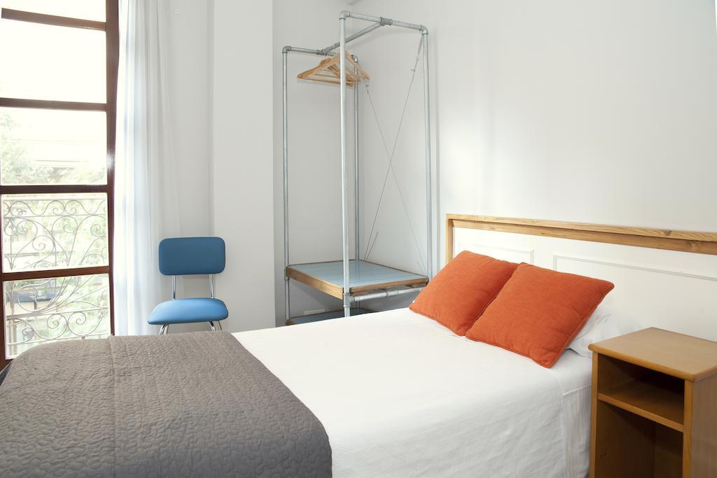 Apartamentos Sabinas Don Jaime Сарагоса Екстериор снимка