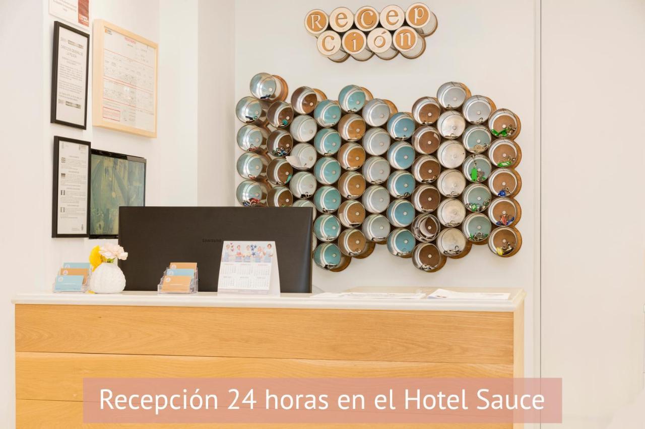 Apartamentos Sabinas Don Jaime Сарагоса Екстериор снимка
